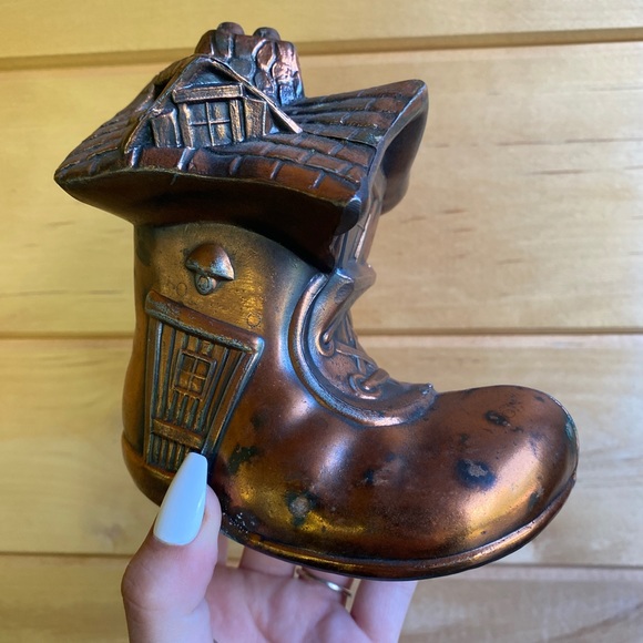 3/$30 💖 VTG whimsical copper boot coin bank 🥾 💰 - Picture 2 of 11